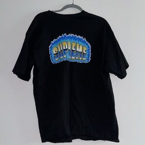 Supreme t shirt